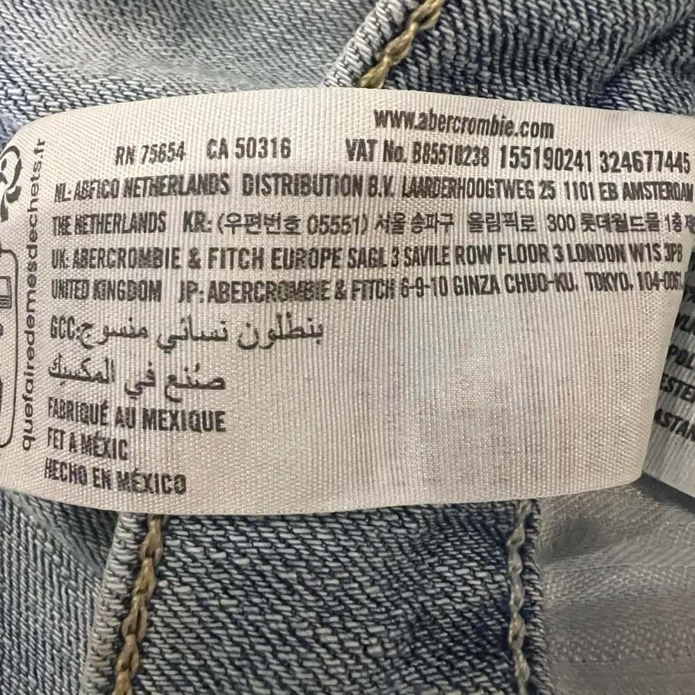 Abercrombie & Fitch 90’s High Rise Straight  Leg Jeans - Picture 7 of 8